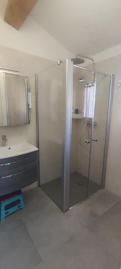 Appartement 50M2 Au Coeur De Sussargues Экстерьер фото